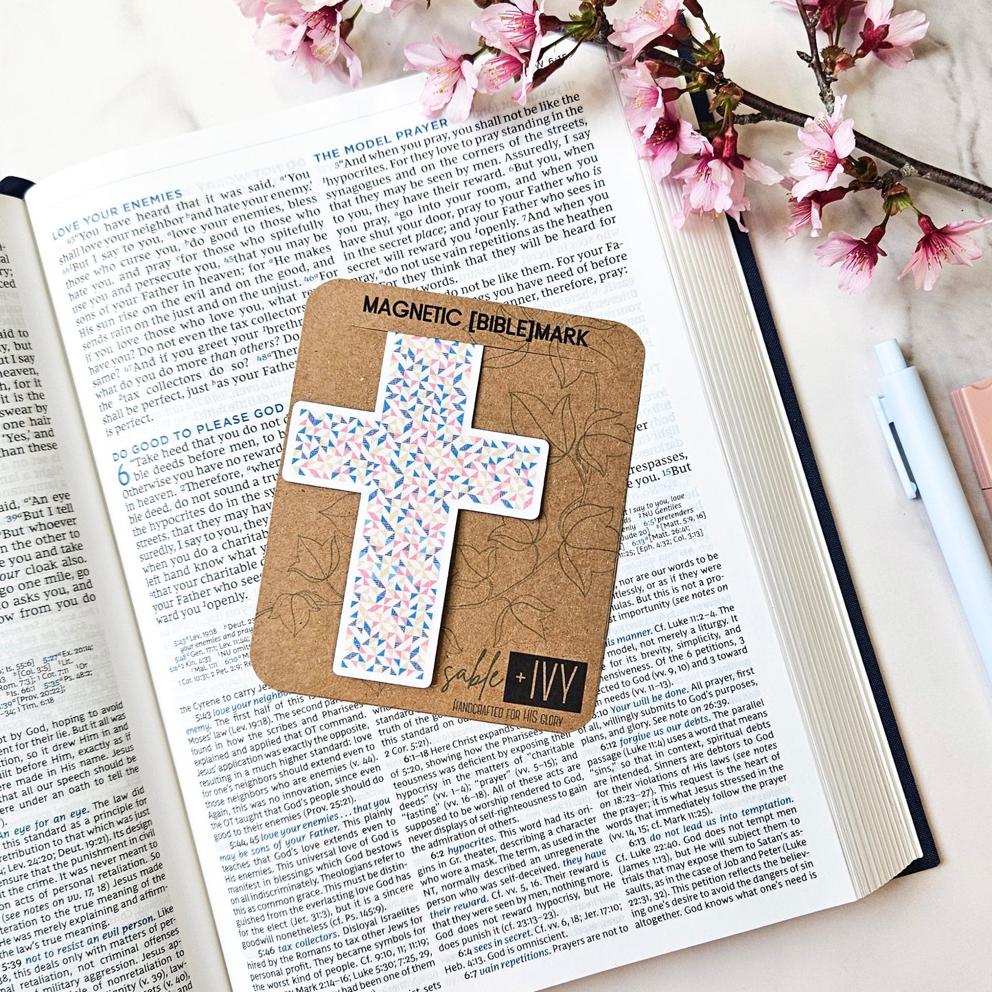 Geometric Cross Magnetic Glitter [BIBLE]MARK