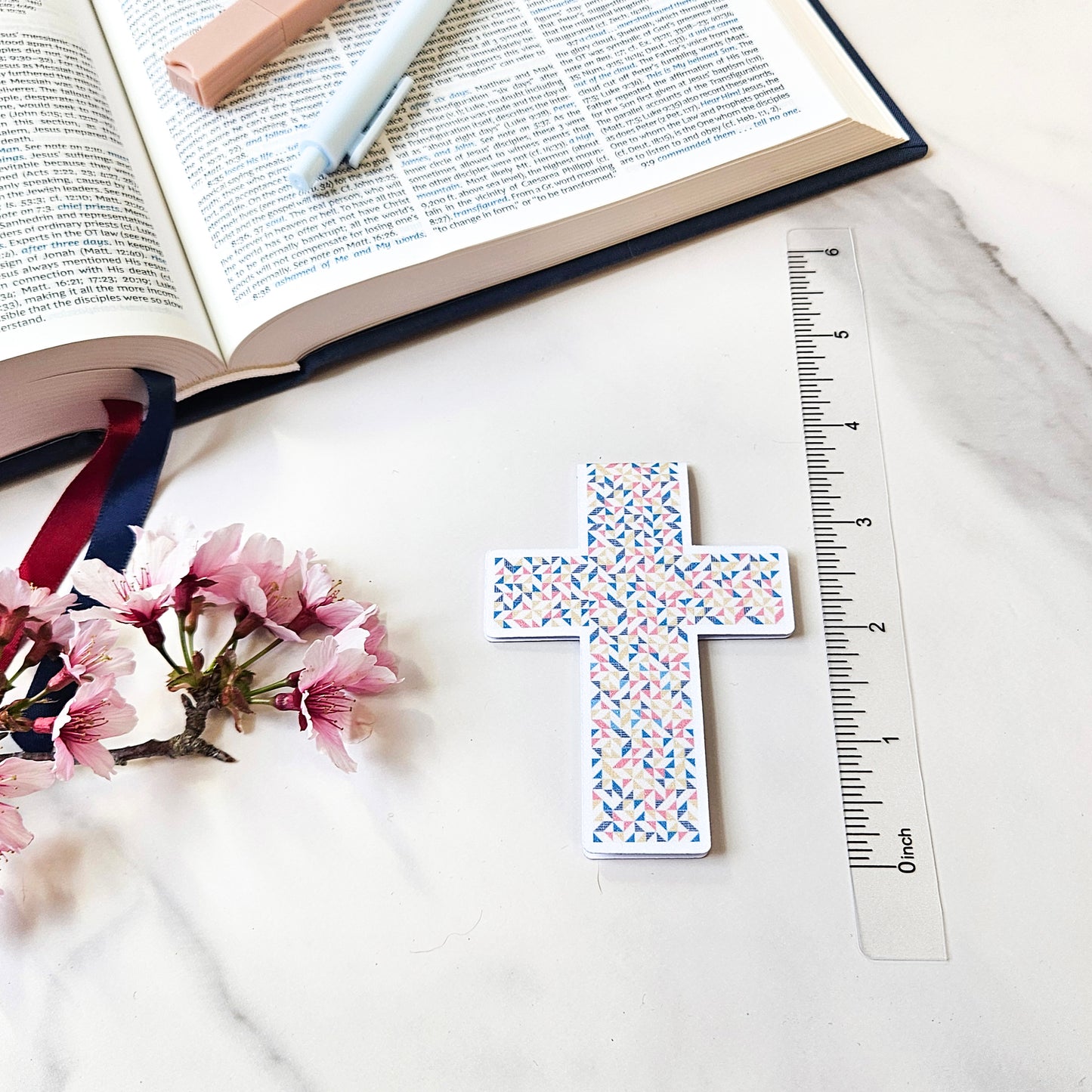 Geometric Cross Magnetic Glitter [BIBLE]MARK